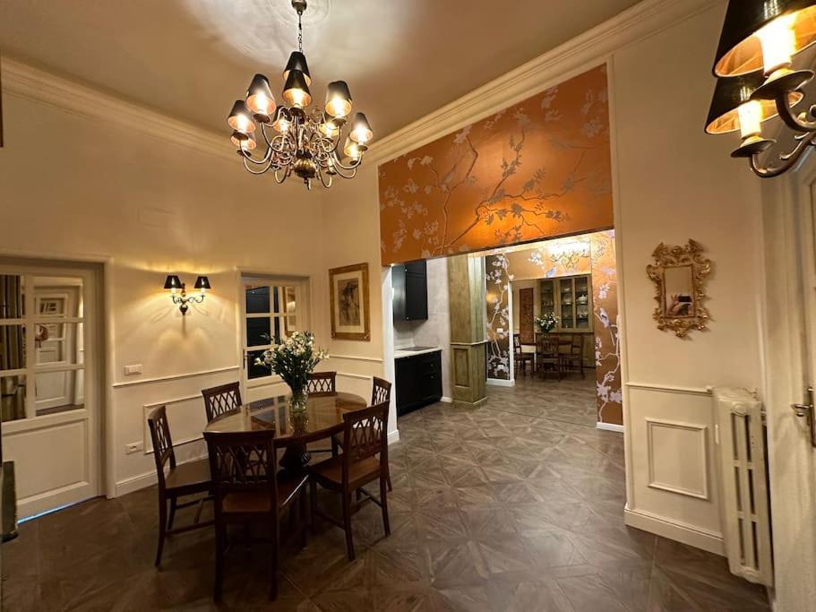 Santa Caterina Palace In Florence-3 Bedroom * Florença