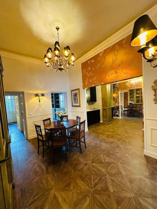 Santa Caterina Palace In Florence-3 Bedroom Apartamento Florença